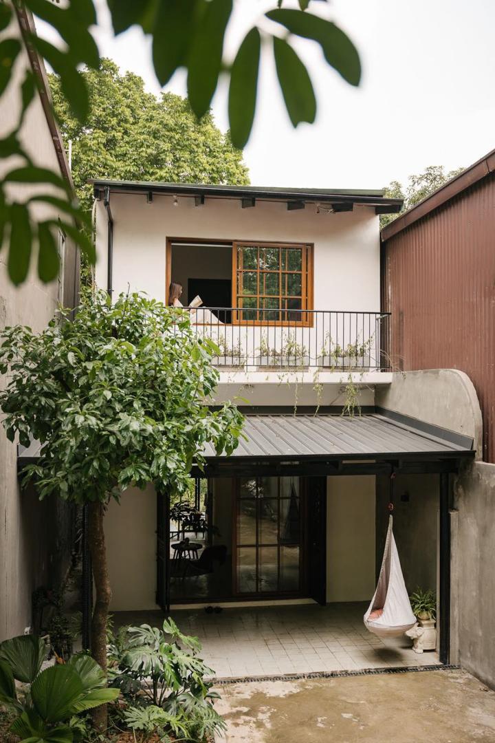 Ngỡ ngàng sự "lột xác" của nhà kho cũ thành chốn nghỉ dưỡng cực chill